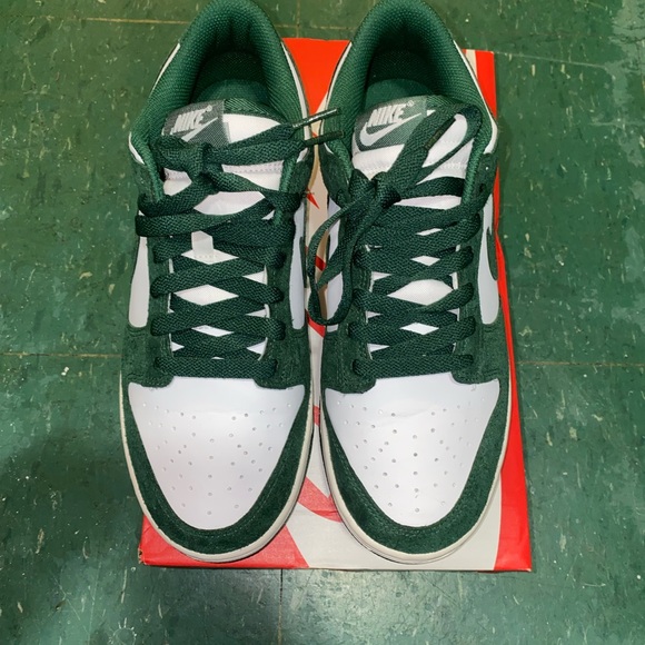 Nike Women's Green and White Sneakers - Picture 6 of 12